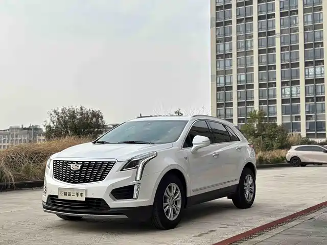 CADILLAC XT5