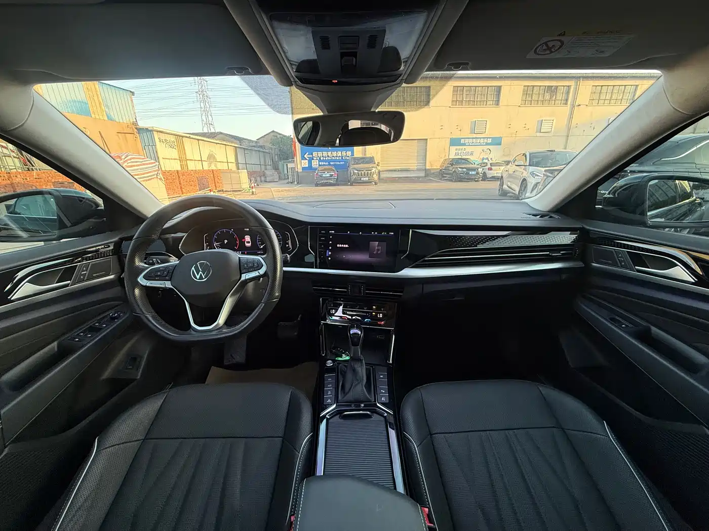 Volkswagen Passat 2022 380TSI Flagship Edition фото 4