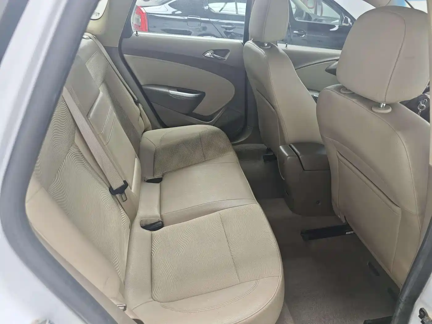 Buick Excelle 2013 GT 1.6L Automatic Comfort Edition фото 7