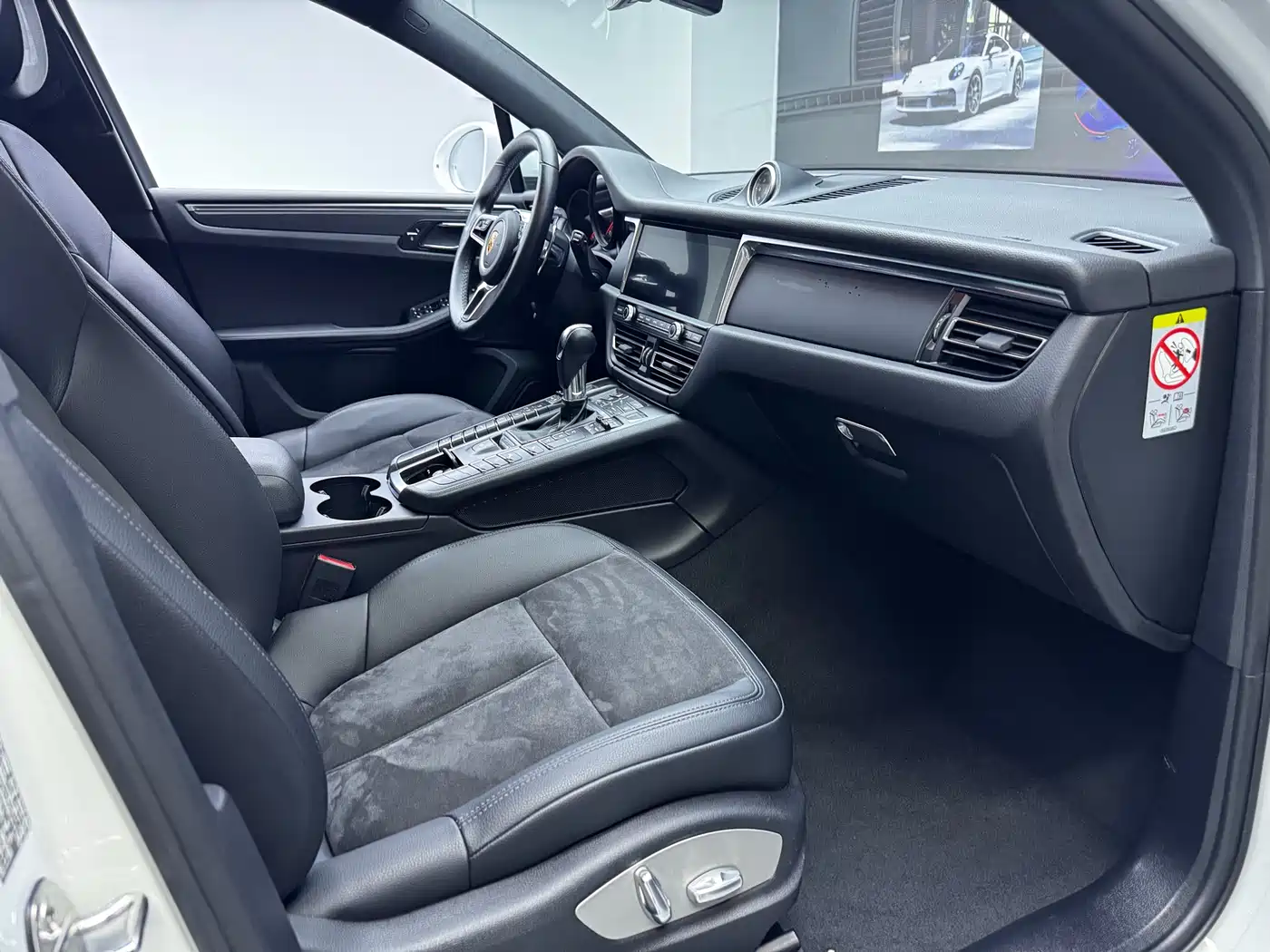 Porsche Macan 2018 Macan 2.0T фото 4