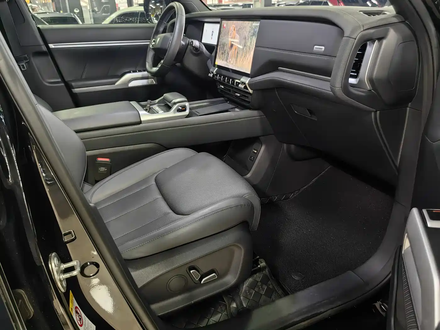 Deepal Deep Blue G318 2025 2024 Model AWD Comfort Edition