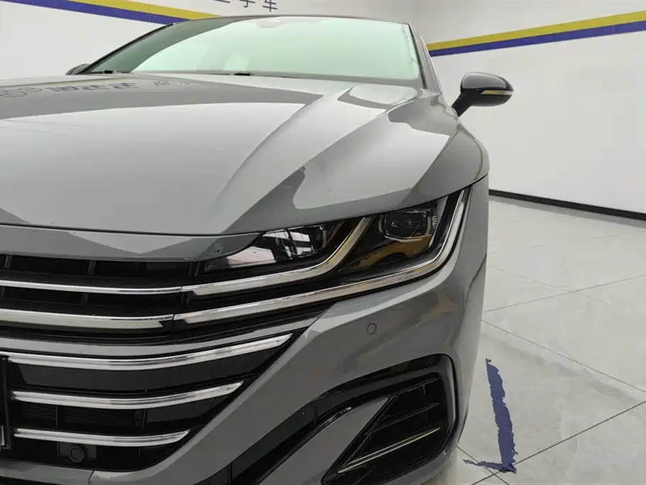Volkswagen FAW-Volkswagen CC 2023 380TSI Eye-catching Edition фото 5