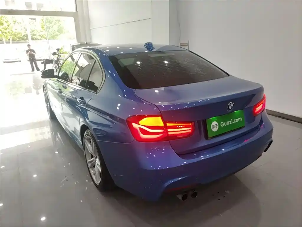 BMW 3 Series 2017 320i M Sport фото 5