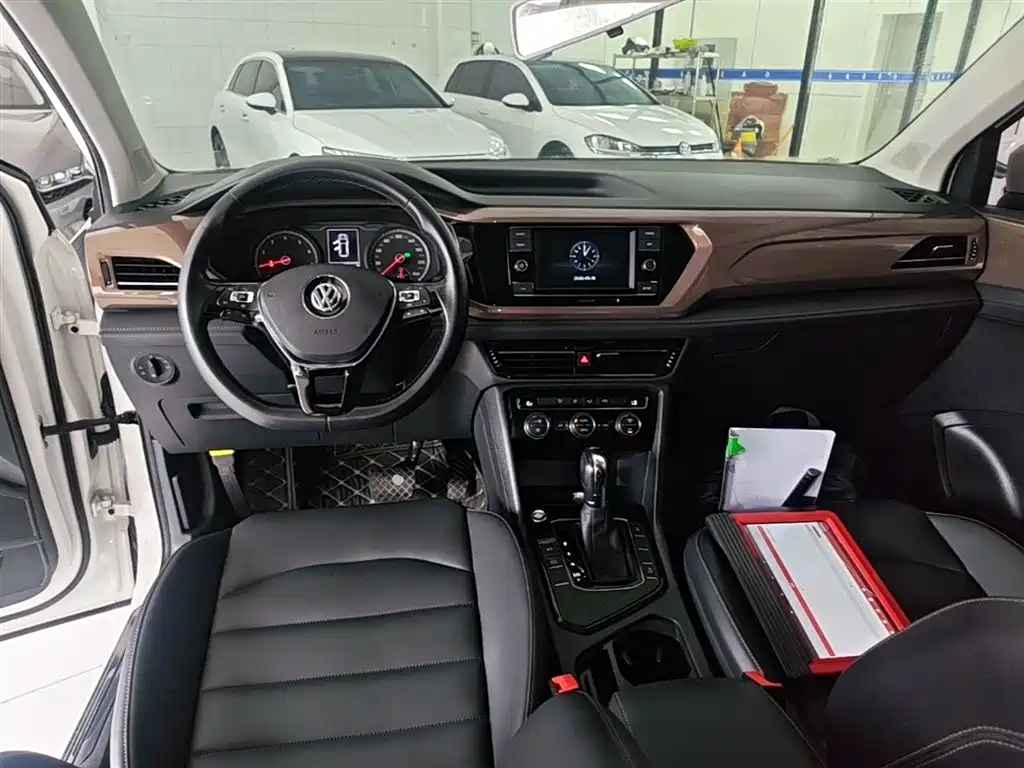 Volkswagen Tharu 2019 280TSI 2WD Comfort Edition China VI фото 10