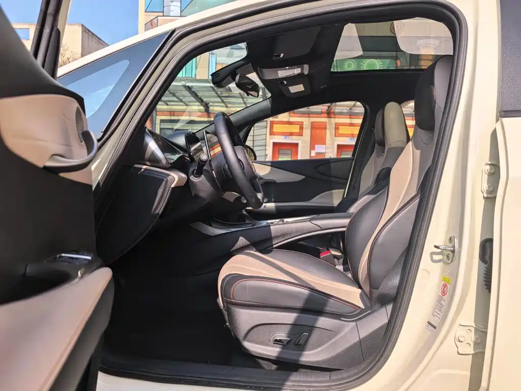 Фото 4 - BYD Dolphin