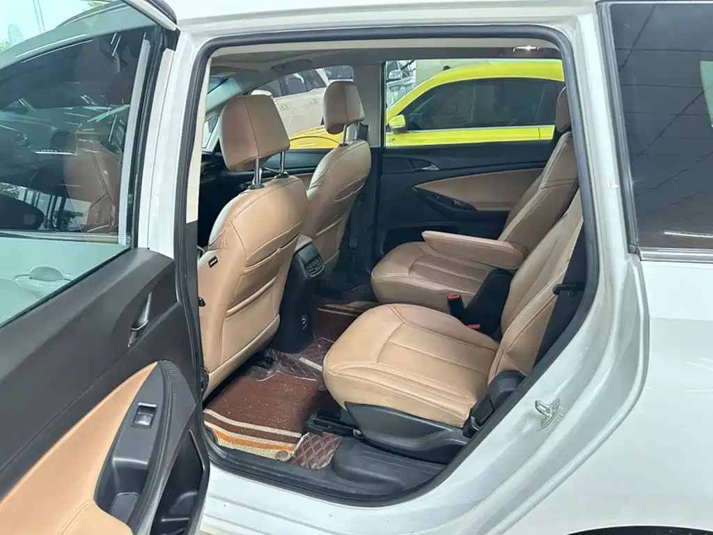 Buick GL6 2022 2021 323T Mild Hybrid Connected Luxury