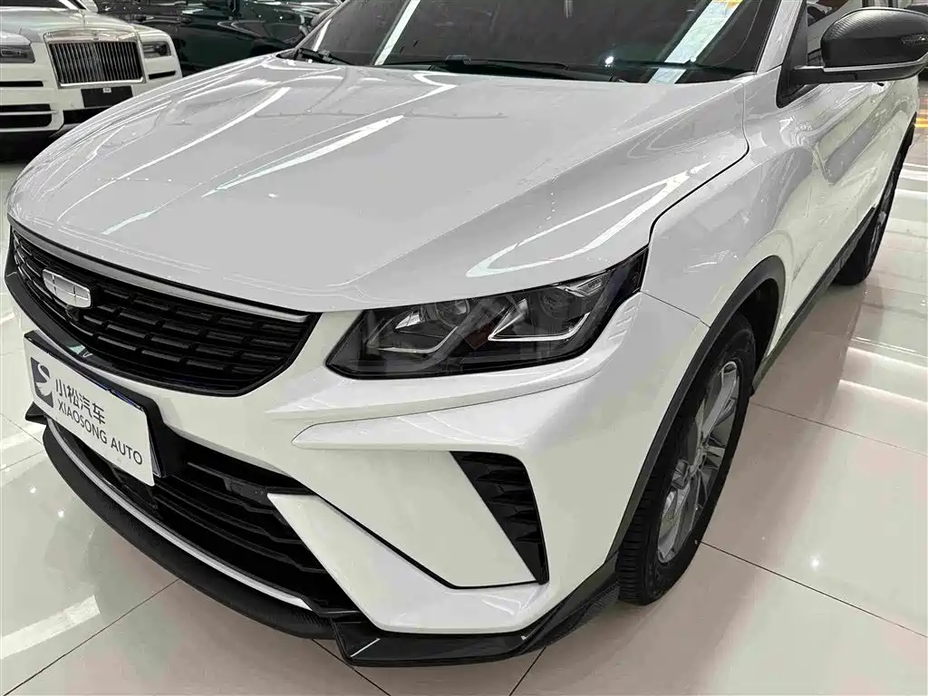 Фото 3 - Geely Binyue