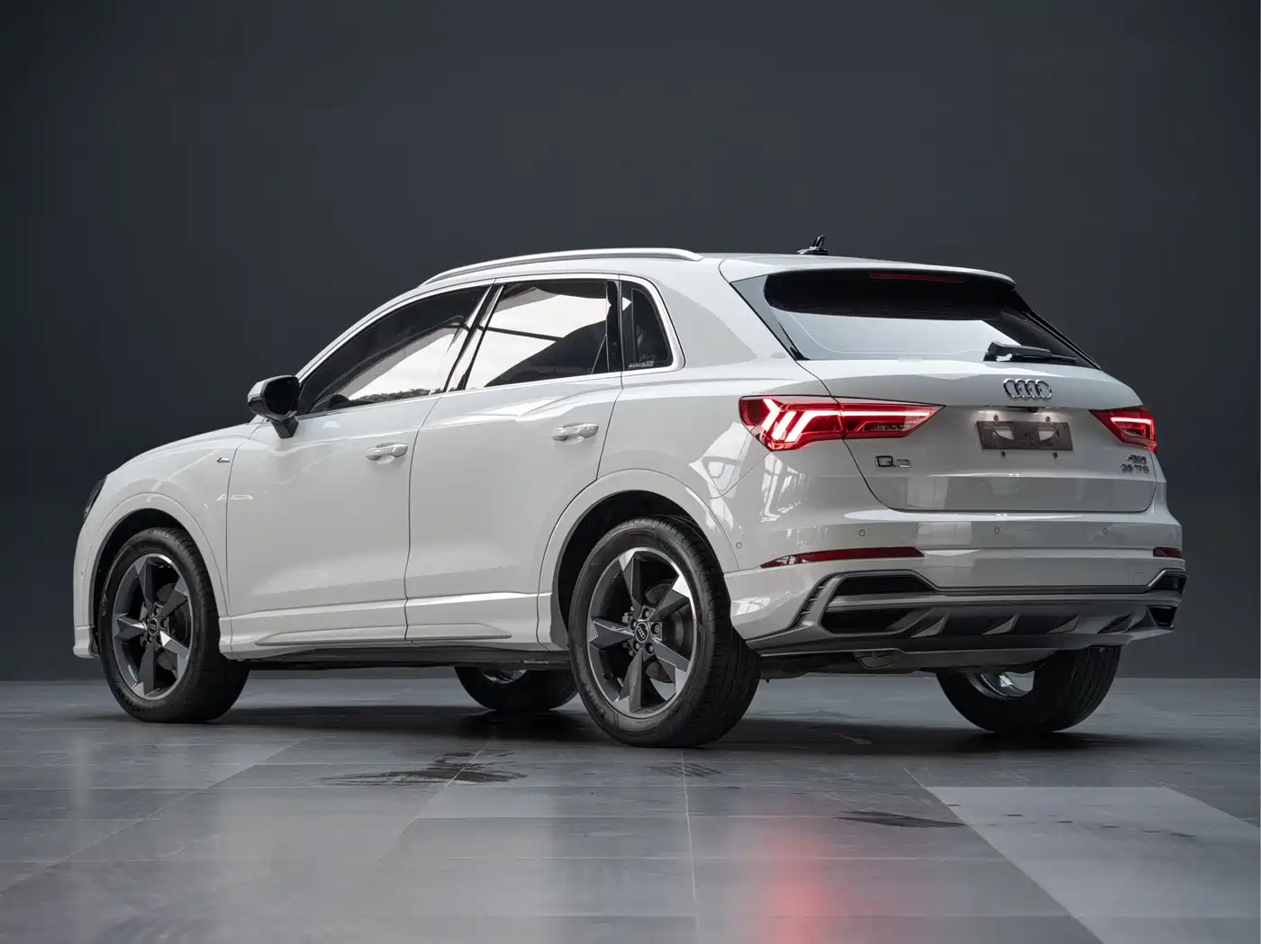 Audi Q3 2023 35 TFSI Fashion Dynamic (1.4T) фото 7