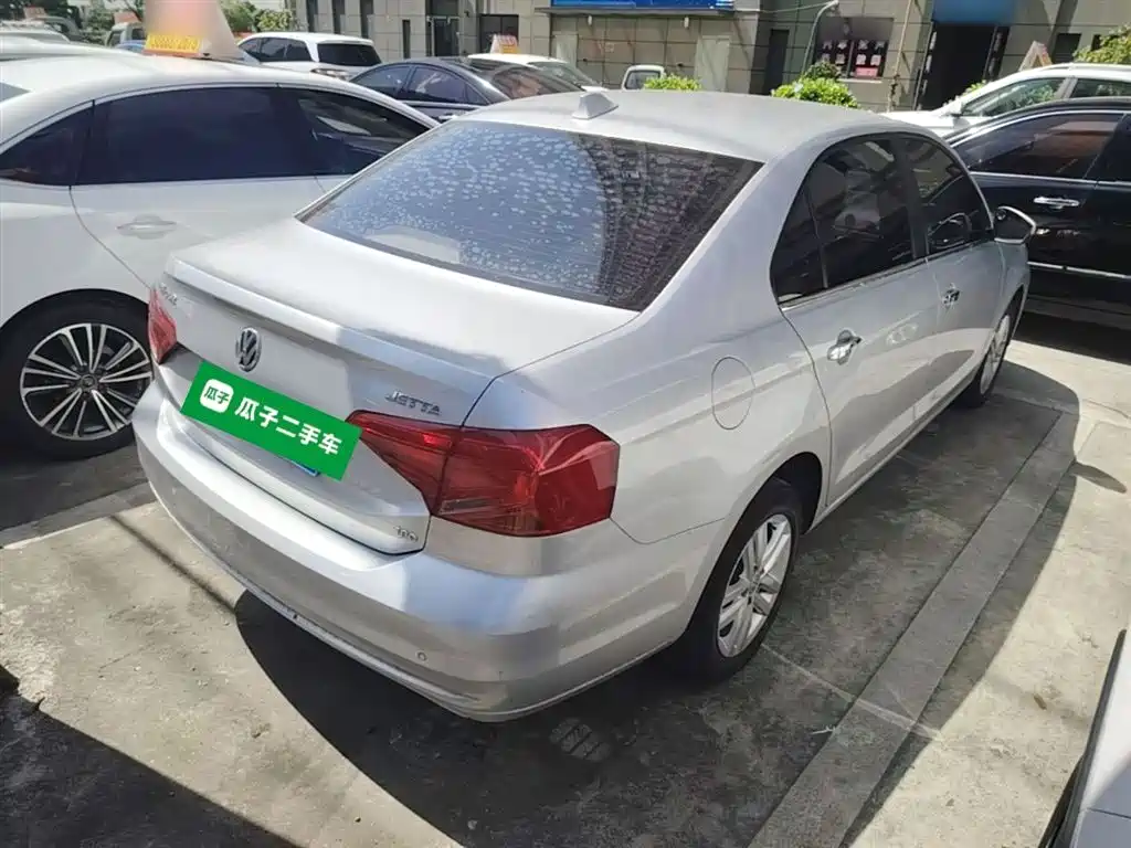 Volkswagen Jetta 2019 Dream Edition 1.5L Manual Fashion фото 7
