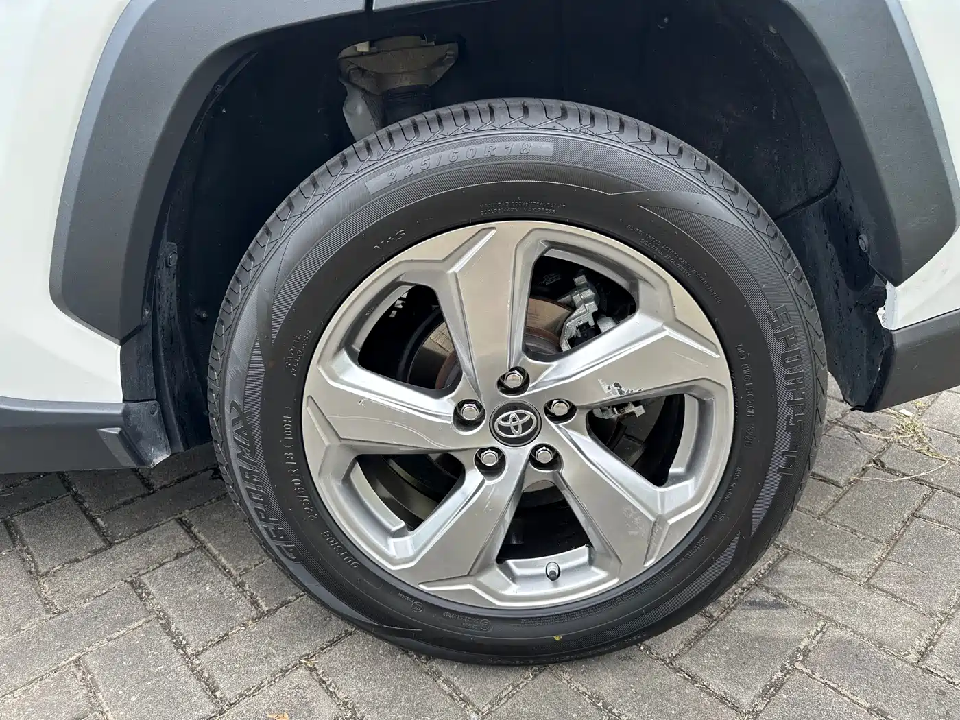 Toyota RAV4 2023 2022 2.0L CVT 2WD Trend Plus Edition