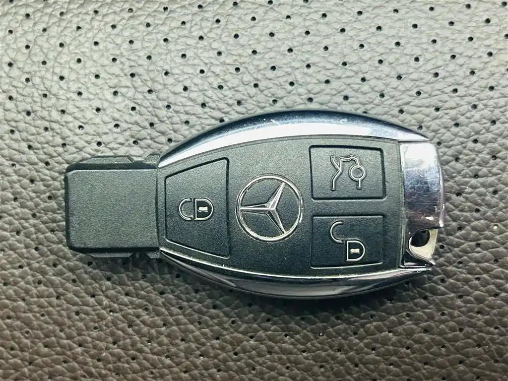 Mercedes-Benz GLC 2019 Model GLC 200 L 4MATIC фото 13