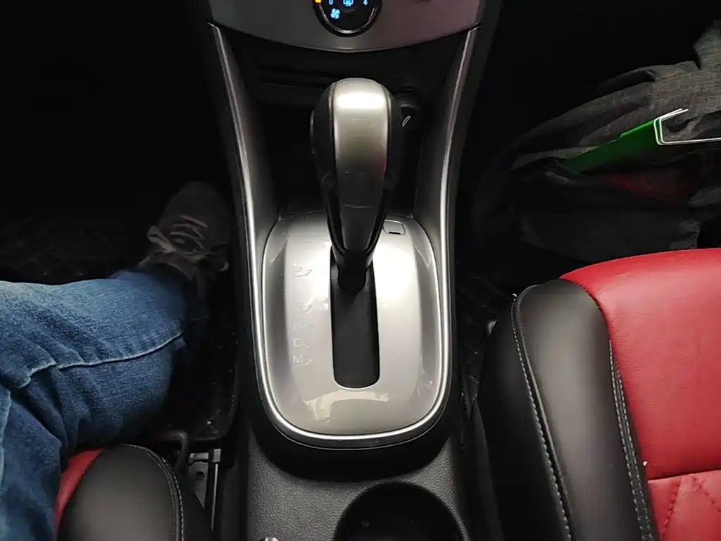 Chevrolet Trax 2014 1.4T Automatic 2WD Luxury фото 14