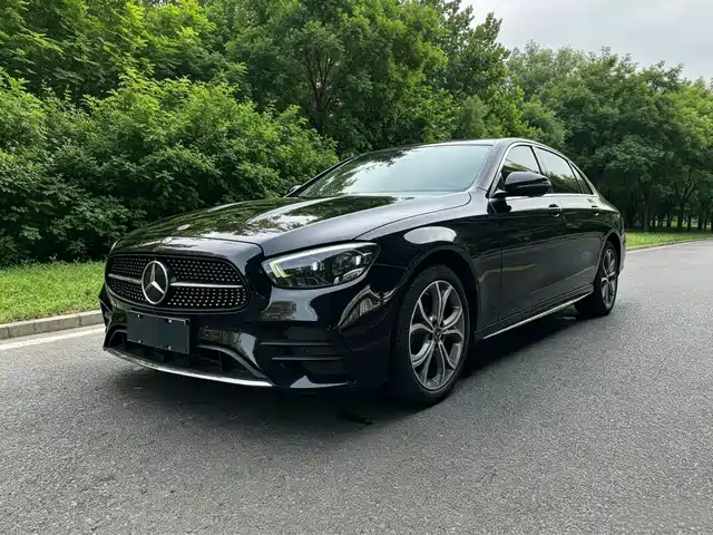 Mercedes-Benz E-Class 2021
