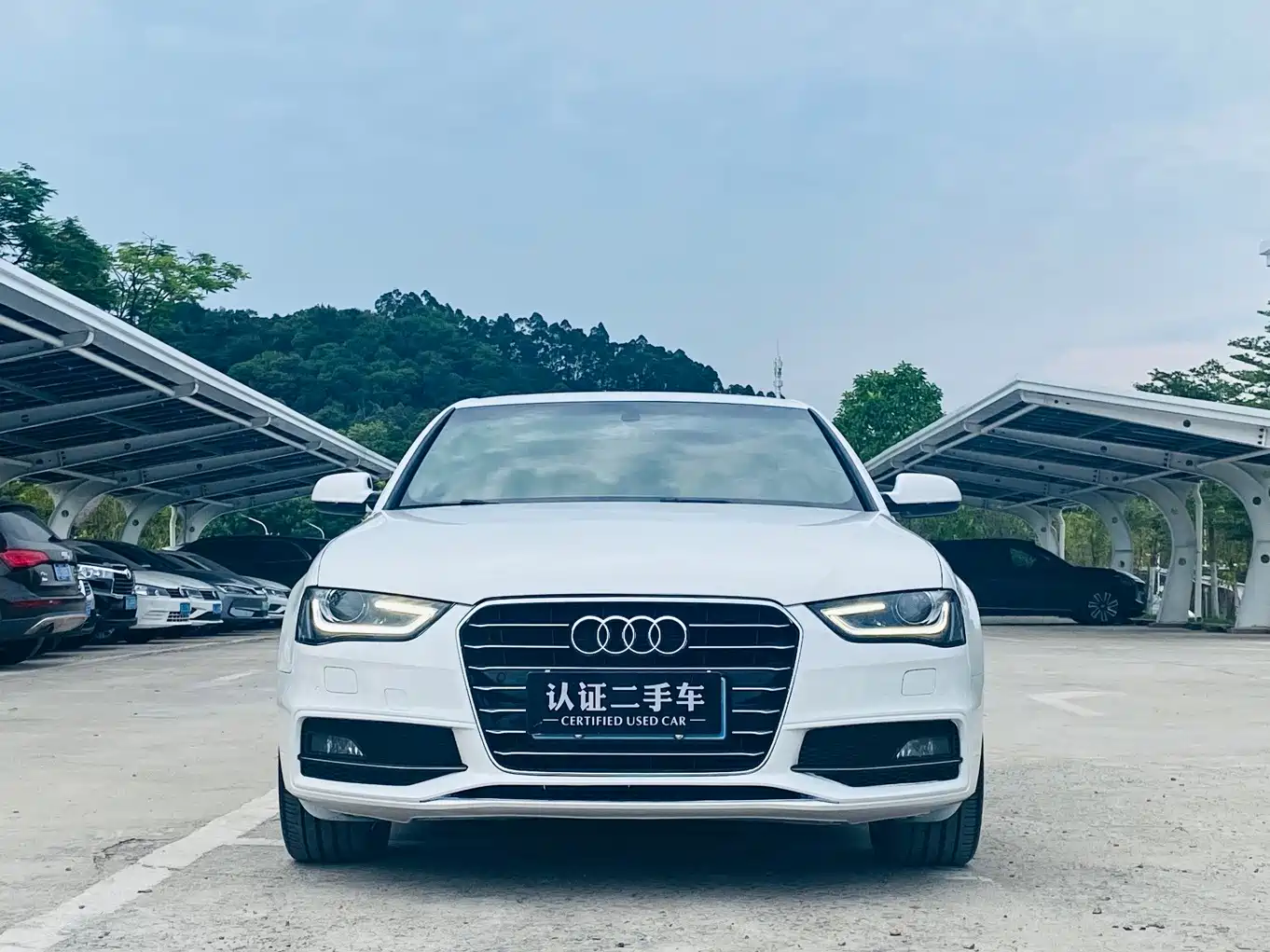 Фото 2 - Audi A4L