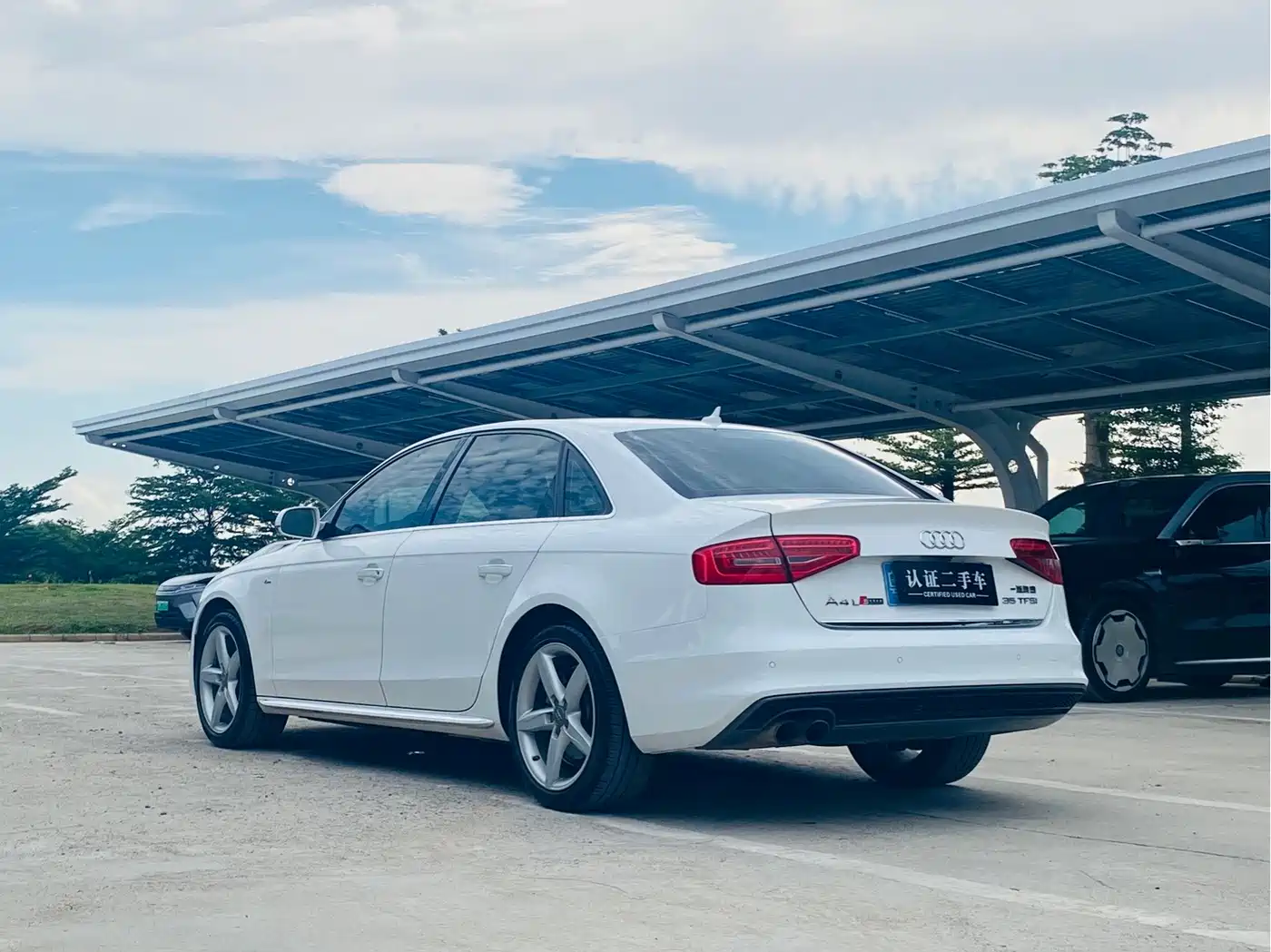 Фото 7 - Audi A4L