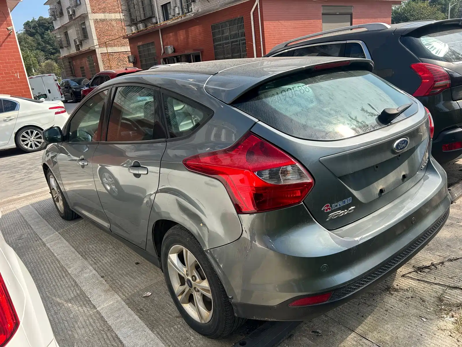 Фото 4 - Ford Focus