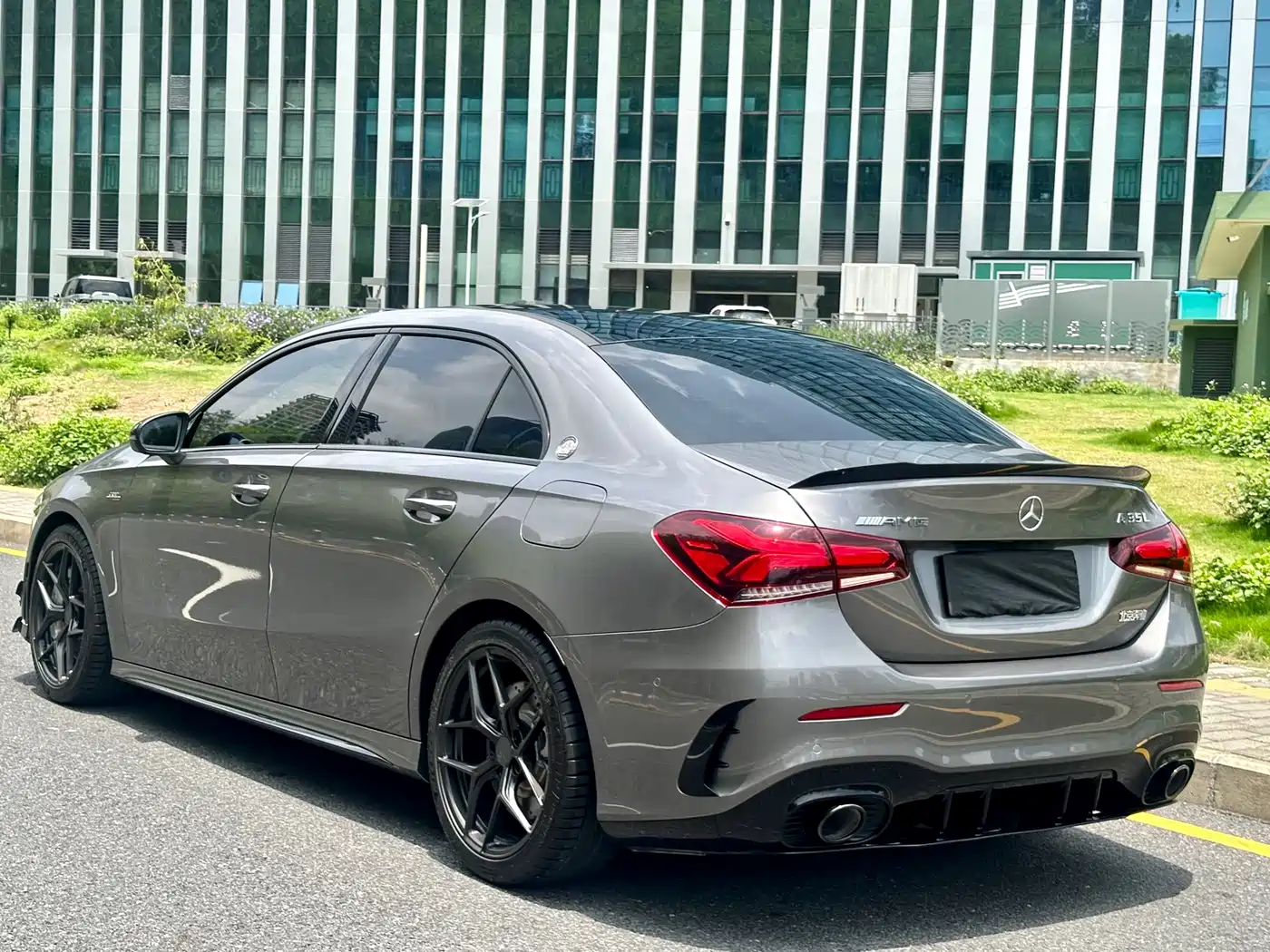 Mercedes-Benz A-Class AMG 2023 Model Year AMG A 35 L 4MATIC фото 16