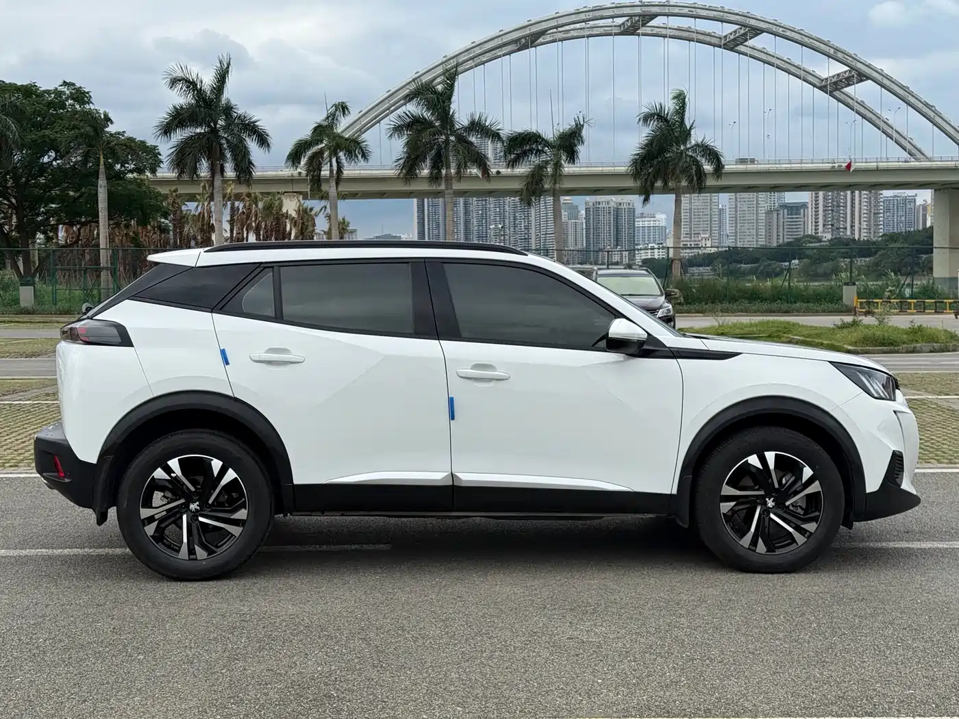 Peugeot 2008 2022 230THP THE ONE фото 7