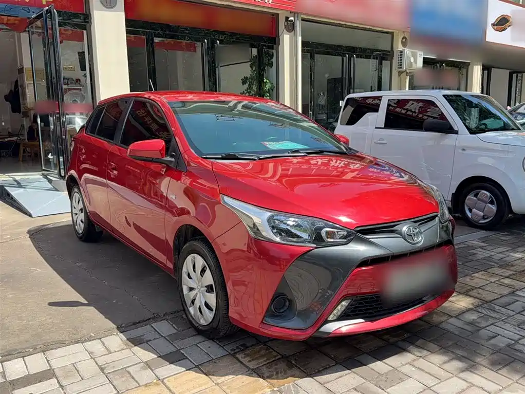Toyota YARiS L Zhi Xuan 2016 Facelift 1.5E CVT Charming Edition фото 3