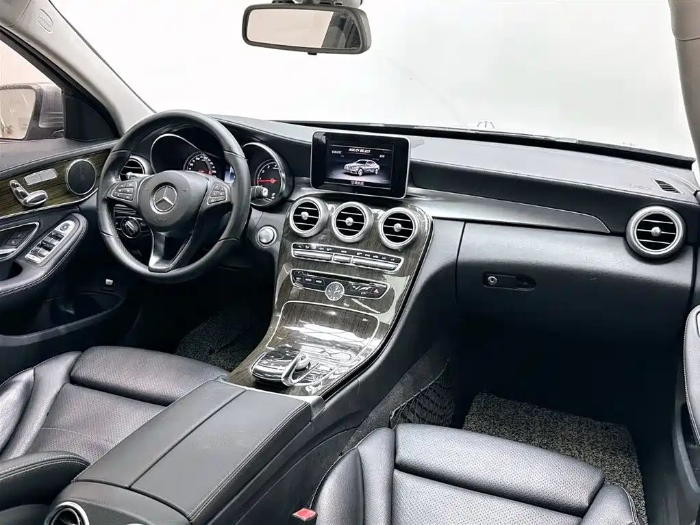 Mercedes-Benz C-Class 2015 C 200 L фото 12