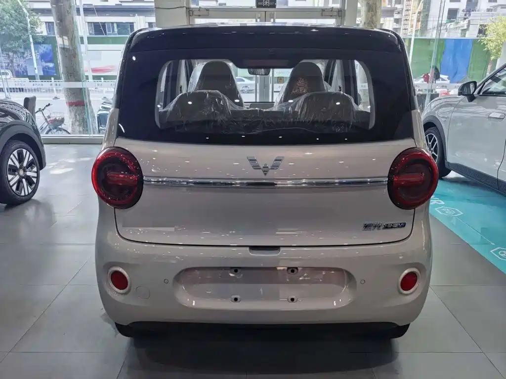 Фото 6 - Wuling Motors Hongguang MINIEV