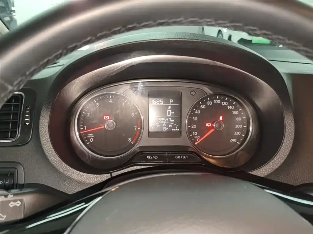Volkswagen Polo 2018 1.5L Auto Comfort фото 12
