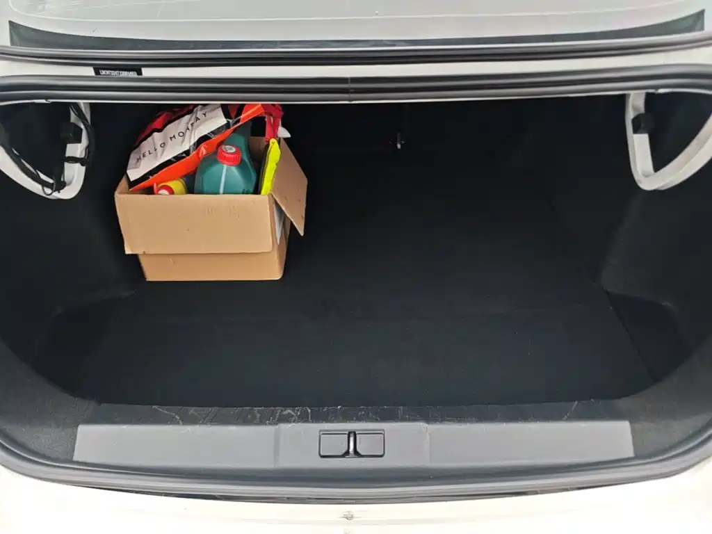 Photo 19 - Peugeot 408