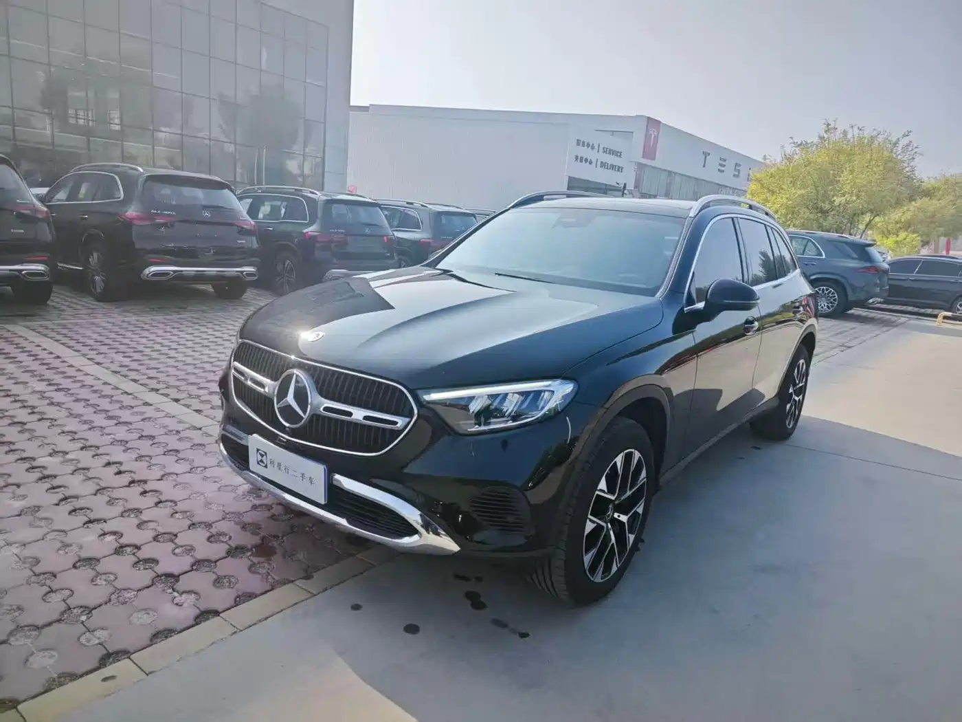 MERCEDES-BENZ GLC