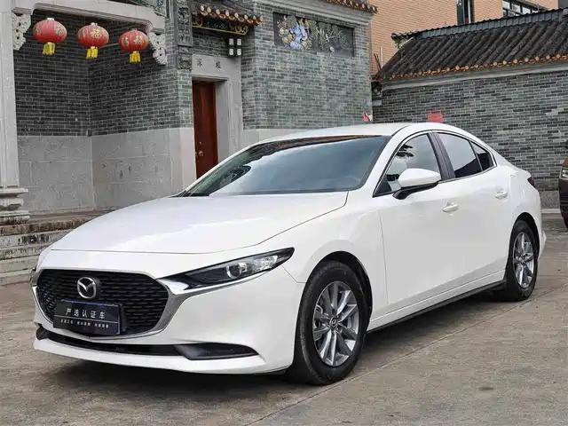 Mazda Mazda3 Axela 2022 Mazda3 2.0L Automatic Sport Edition — фото 1