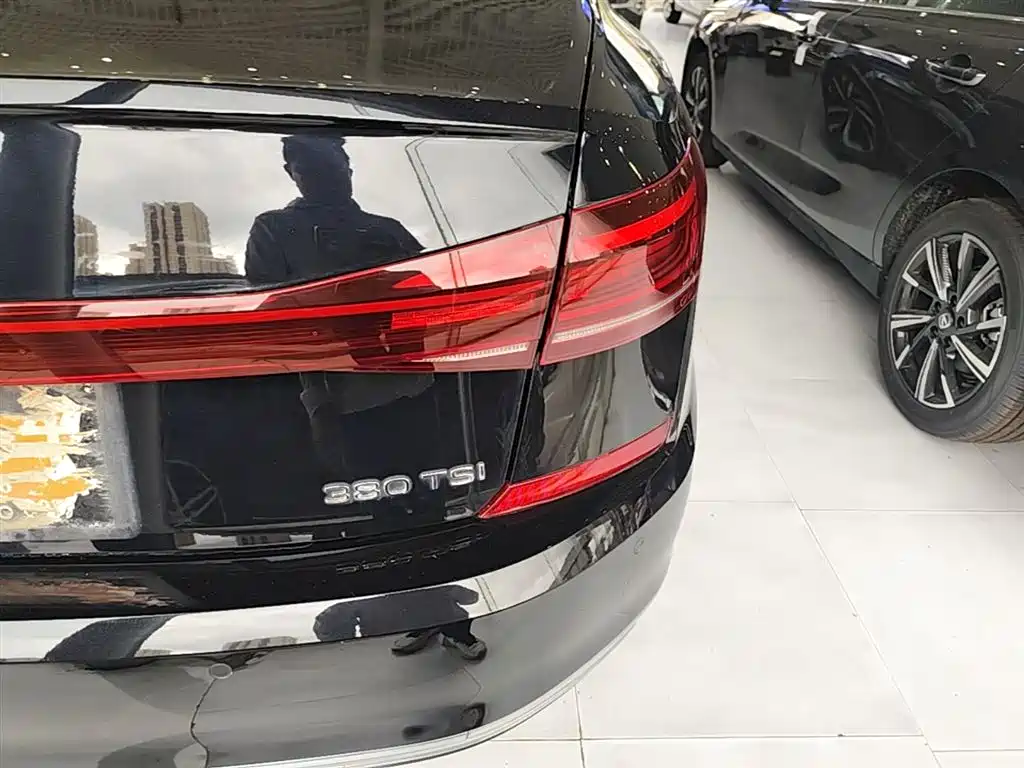 Volkswagen Passat 2024 380TSI Elite Edition фото 8