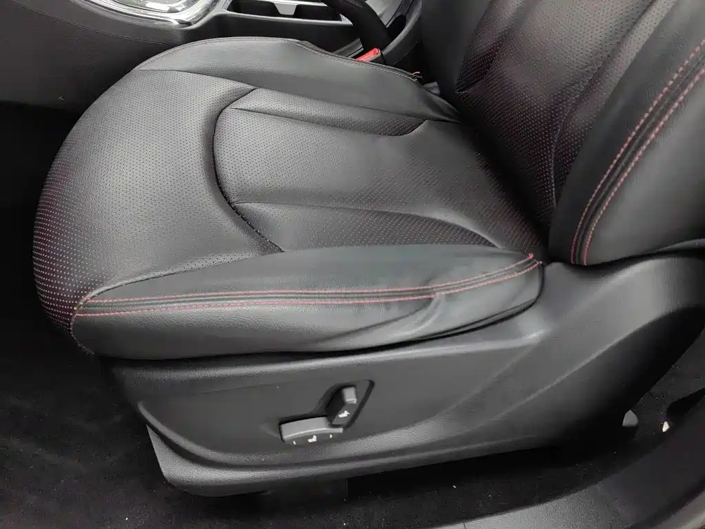 Фото 20 - Baojun 560