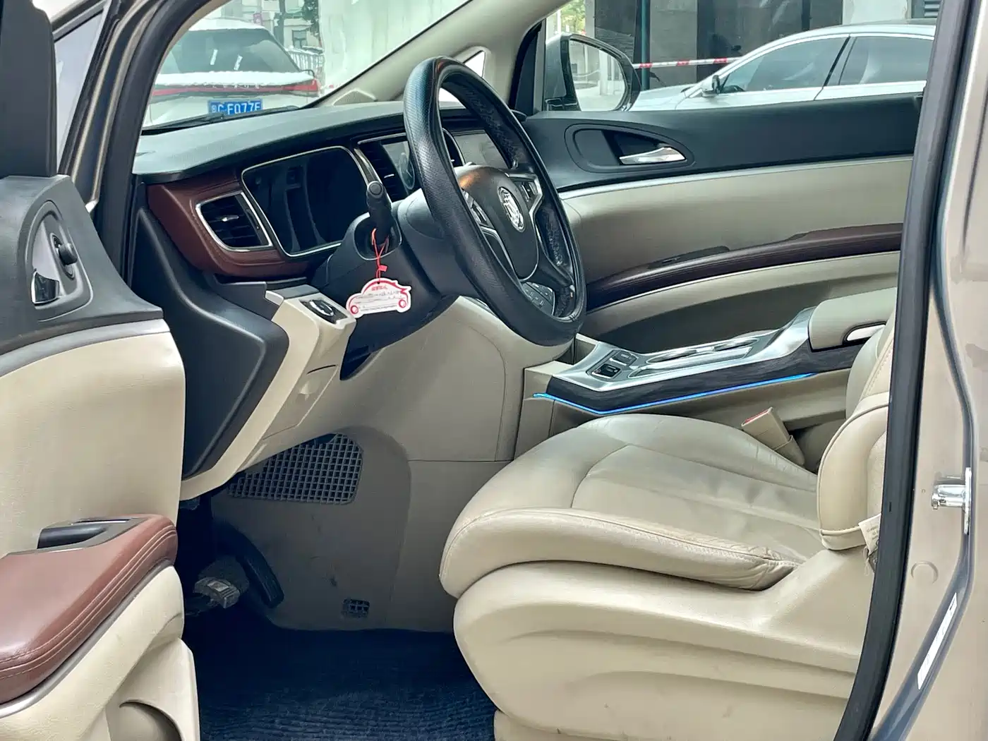 Buick GL8 2018 28T Luxury Model China VI фото 7