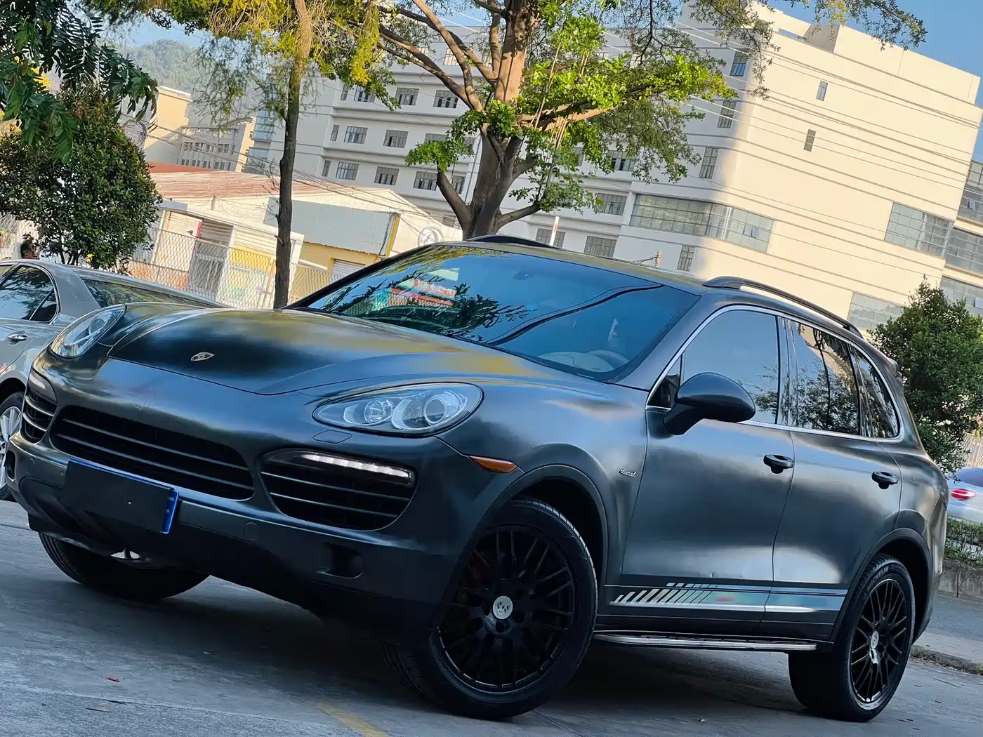 Porsche Cayenne фото 2