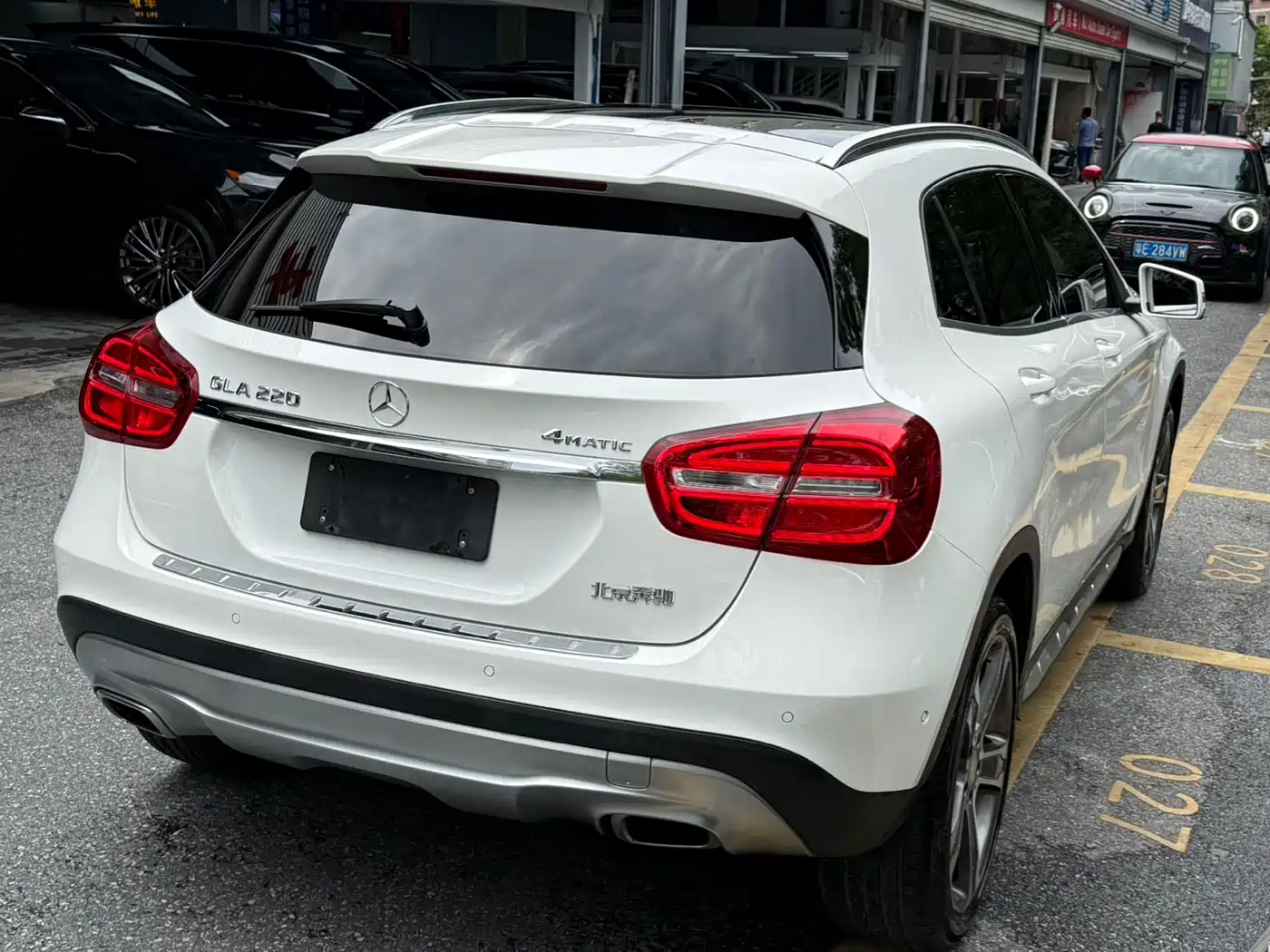 Mercedes-Benz GLA 2016 GLA 220 4MATIC Luxury фото 5