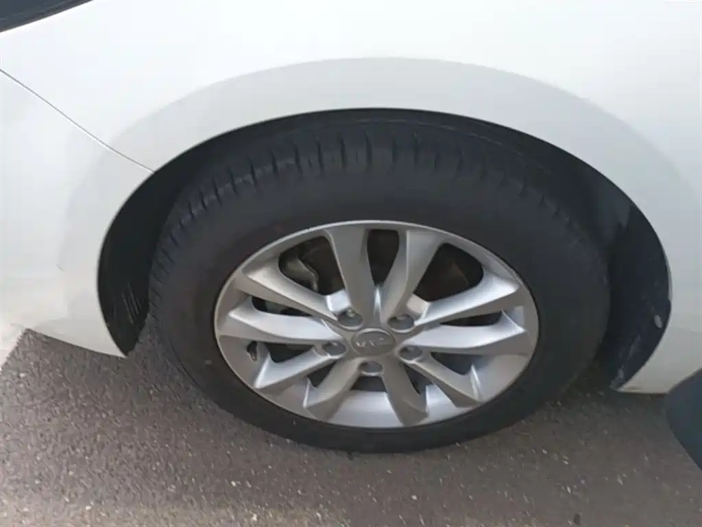 Kia K3 2016 1.6L Automatic GL фото 23