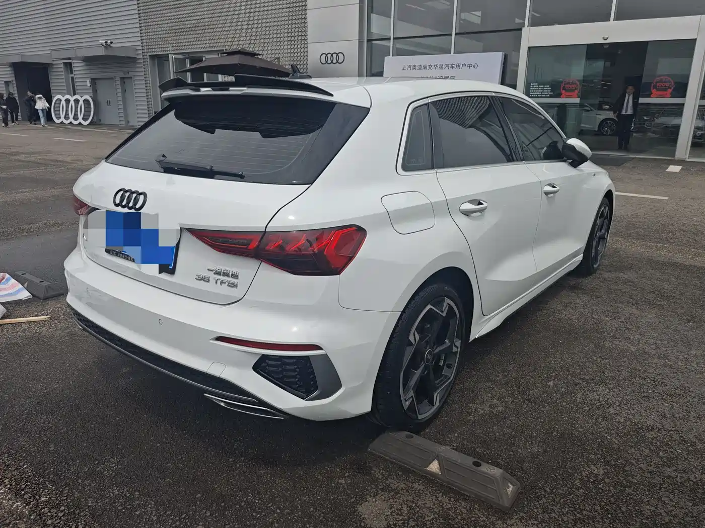 Audi A3 2024 Model Sportback 35 TFSI Luxury Sport фото 9