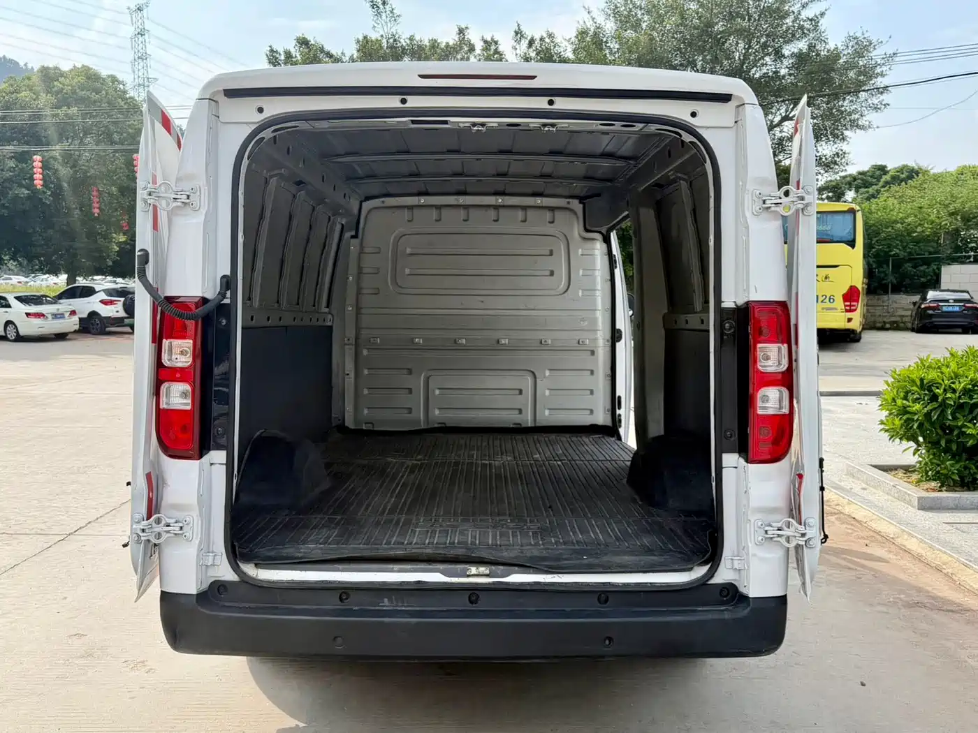 Wuling Motors Wuling Yangguang 2024 2024 300km Comfort Enclosed Van 60kW