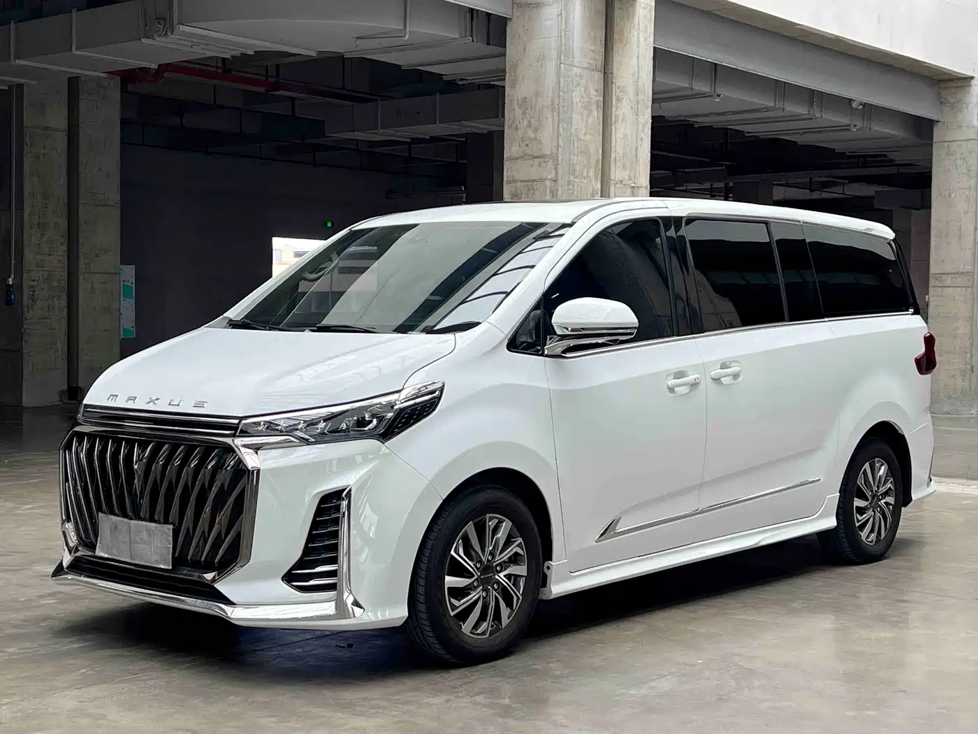 SAIC Maxus Maxus G20 2023 Facelift PLUS 2.0T Diesel Automatic Luxury Edition фото 2