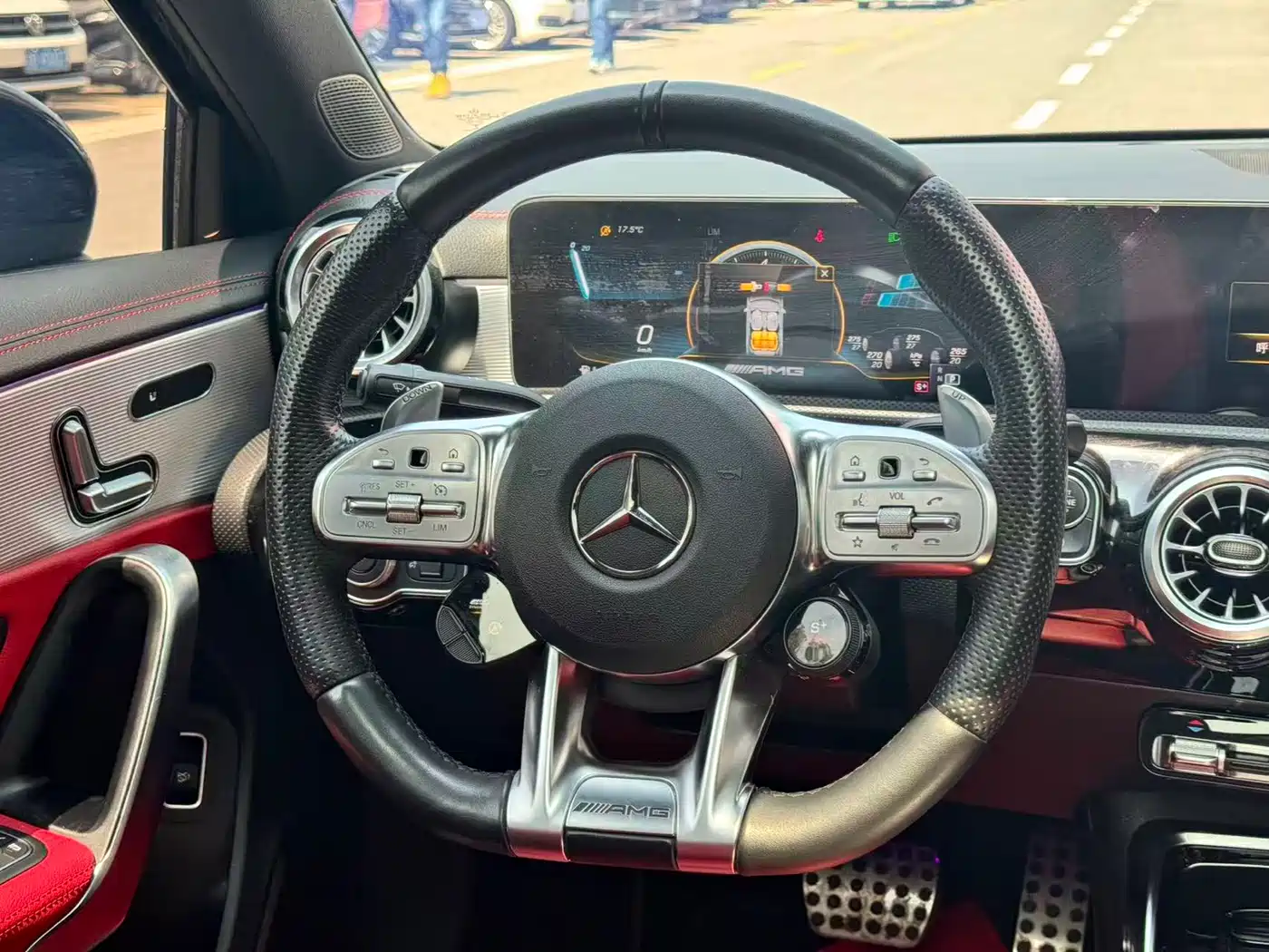 Mercedes-Benz A-Class AMG 2022 Model AMG A 35 L 4MATIC Blazing Night Special Edition фото 13