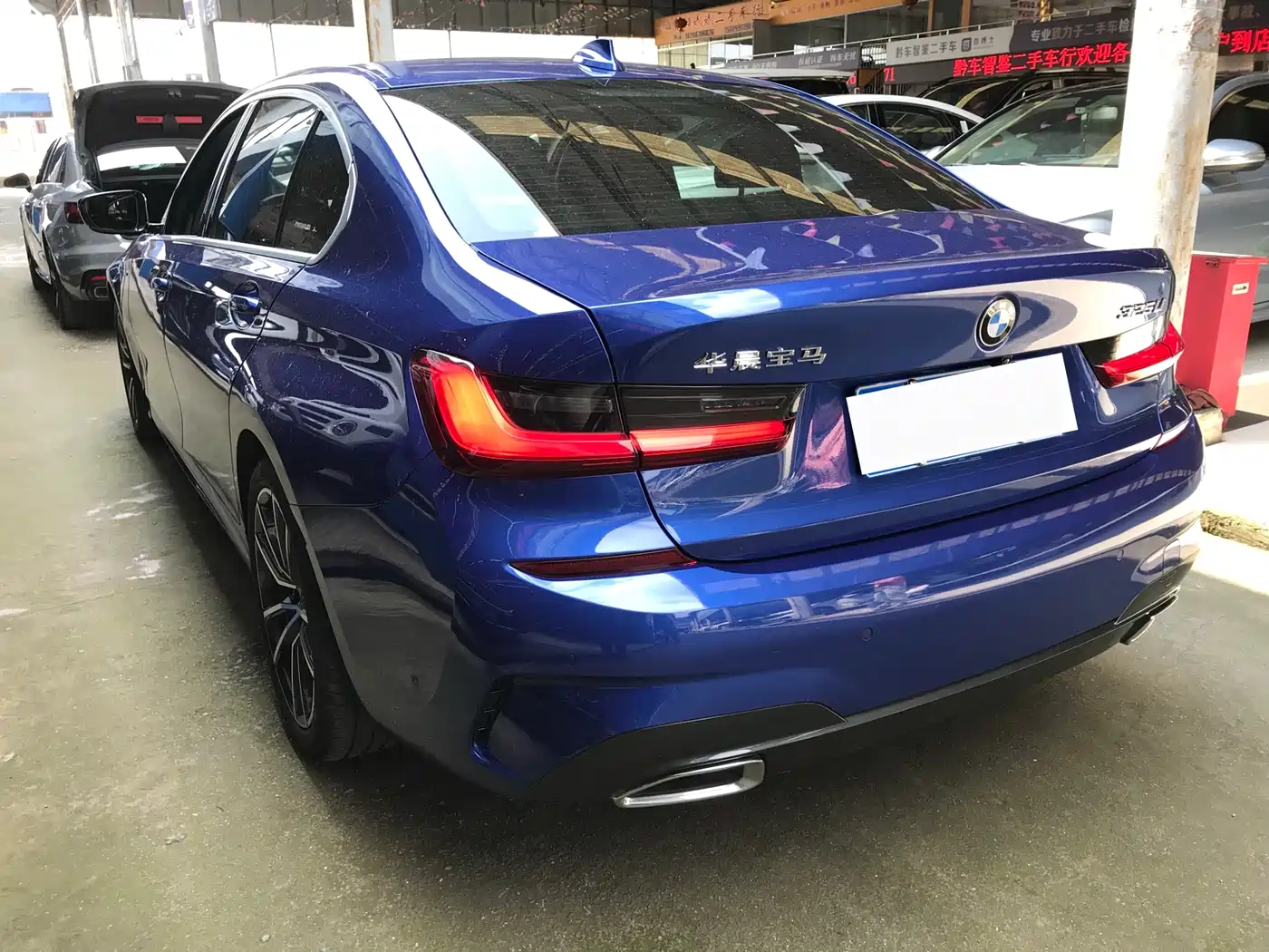 BMW 3-SERIES