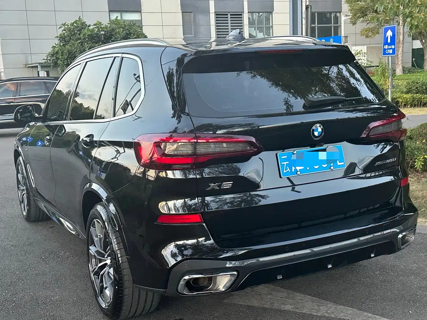 BMW X5 2022 2022 Facelift xDrive 30Li Premium M Sport Package