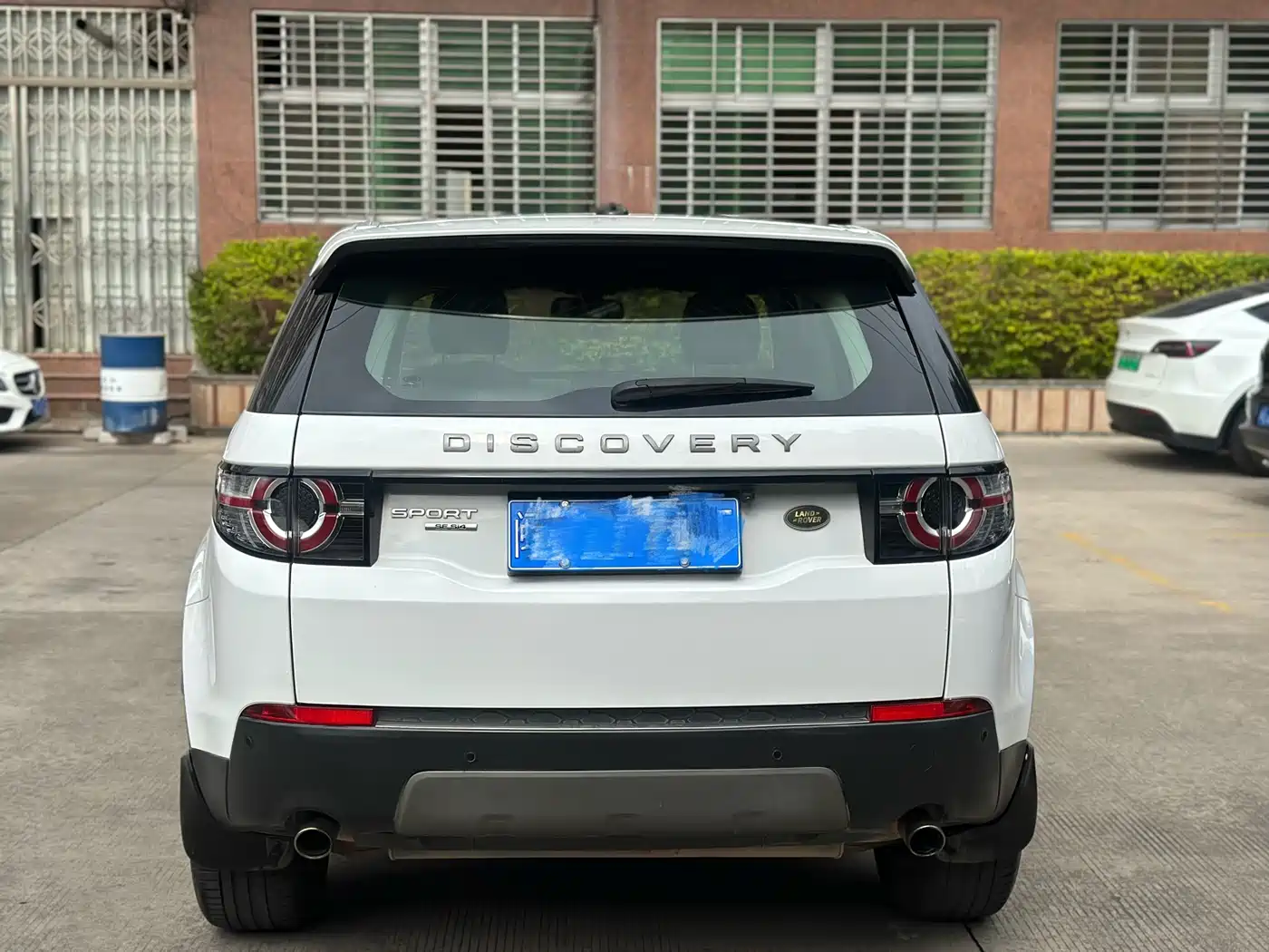 Land Rover Discovery Sport 2016 2.0T SE фото 8