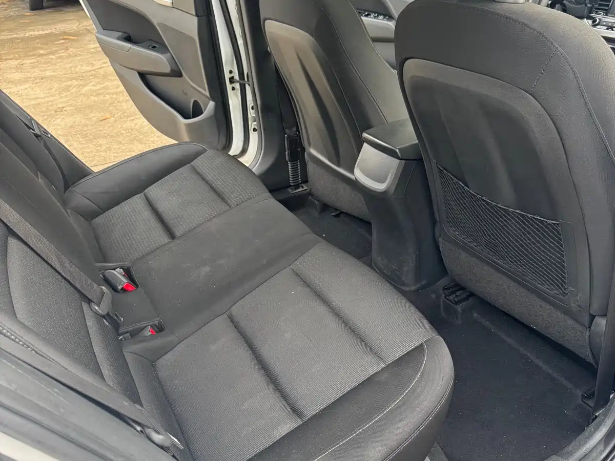 Hyundai Elantra 2016 Model 1.6L Automatic Smart Elite фото 10