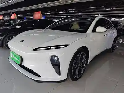 NIO ET5T