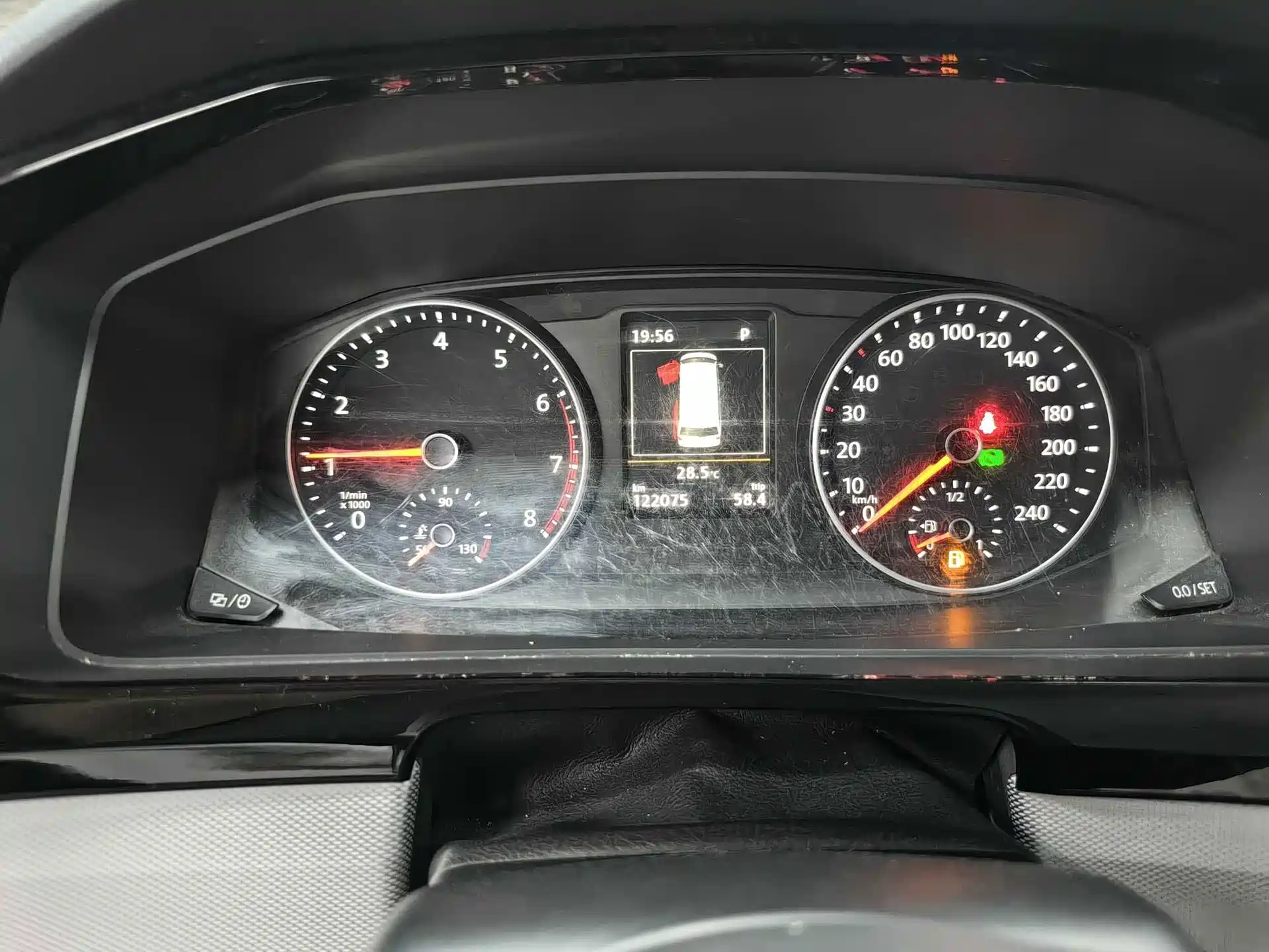 Фото 23 - Volkswagen Multivan