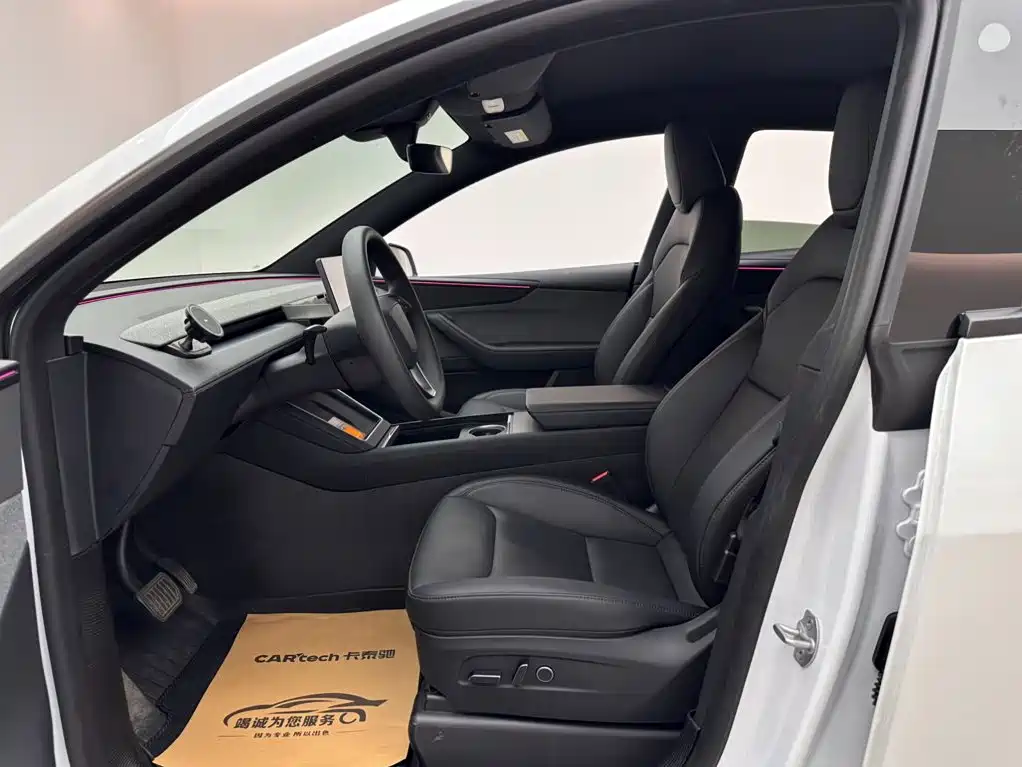 Tesla Model Y 2026 2026 Facelift Long Range Rear-Wheel Drive