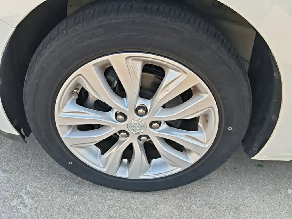 Фото 23 - Buick Excelle