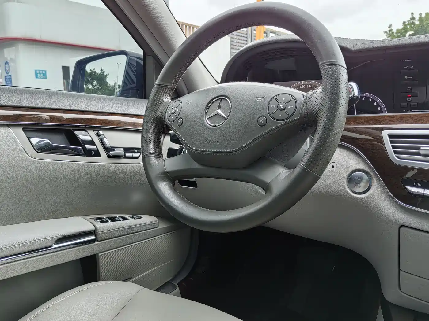 Mercedes-Benz S-Class 2010 S 300 L Premium фото 31