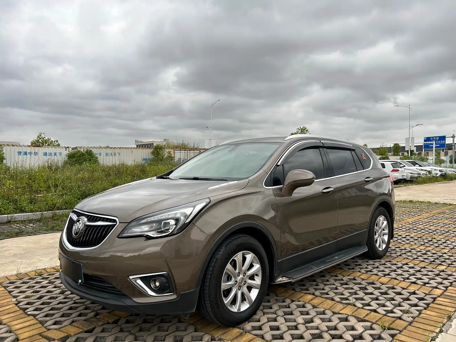 Фото 1 - Buick Envision Plus