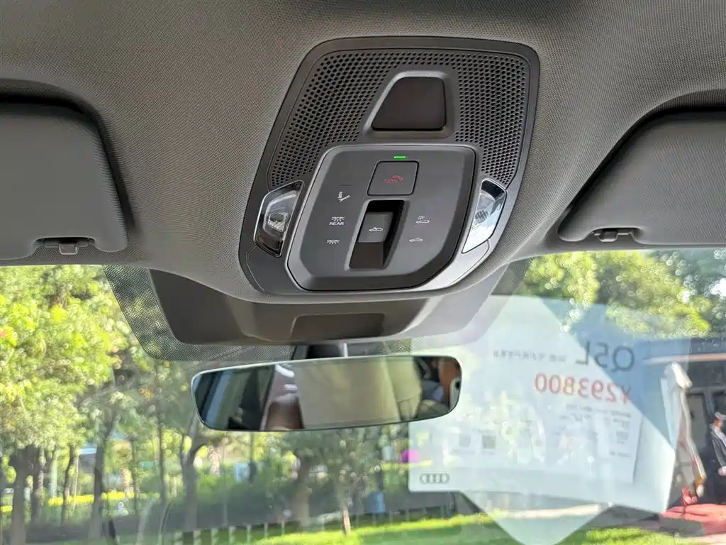 Photo 19 - Audi Q5L